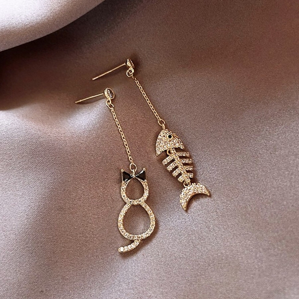 Crystal Cat & Fish Bone Earrings PWB517