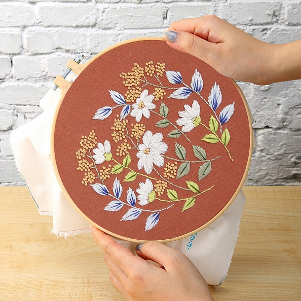 Fresh Flower-Embroidery Kit(30x30cm) PW674