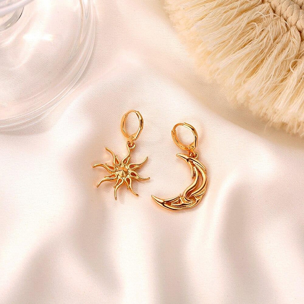 Hollow Sun & Moon Earrings PWB495