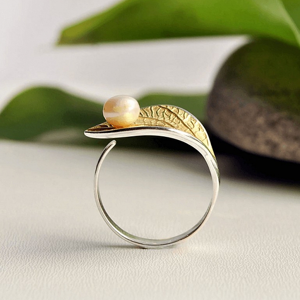 Peal Leaf Ring PWB249
