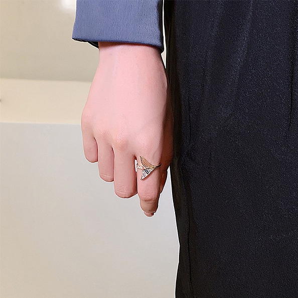 Crystal Mermaid Tail Ring PWB506