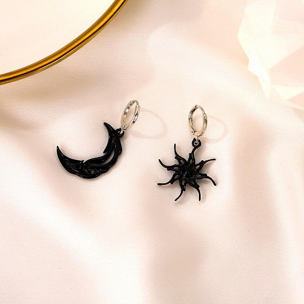 Hollow Sun & Moon Earrings PWB495