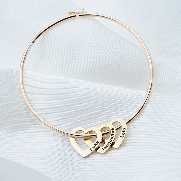 Family Bracelet With Heart Shape Pendants PW823