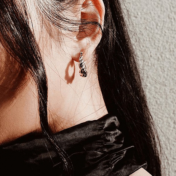 Fashion exaggerated retro earrings PWB052