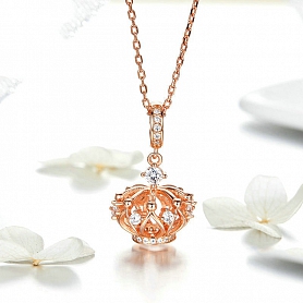 Shiny Crown Pendant Necklace PWB530