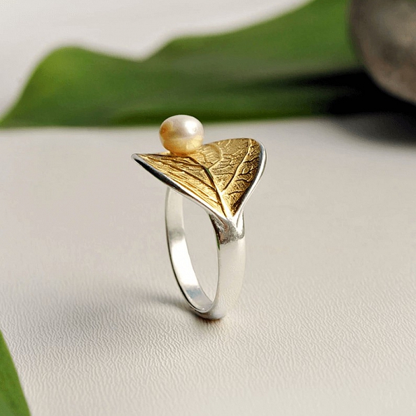 Peal Leaf Ring PWB249