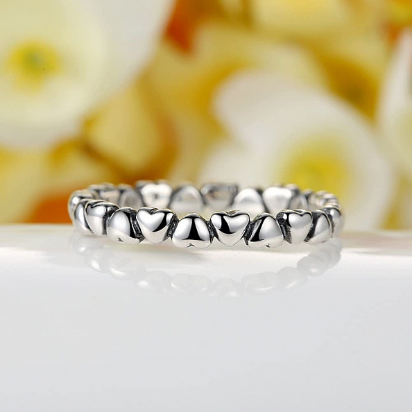 925 Sterling Silver Endless Love Heart Stacking Ring PWB256