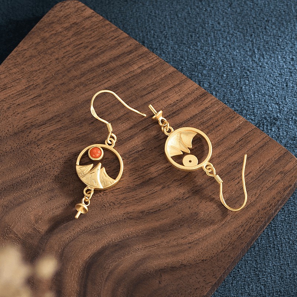 Vintage Earrings PWB137