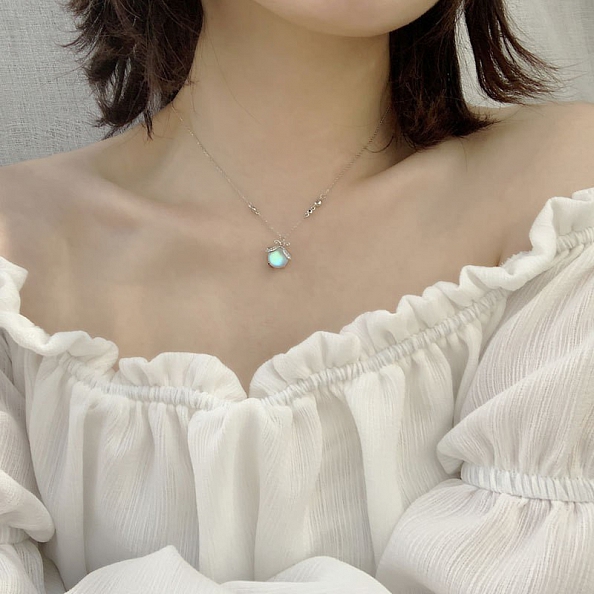 Glowworm Pendant Necklace PWB482