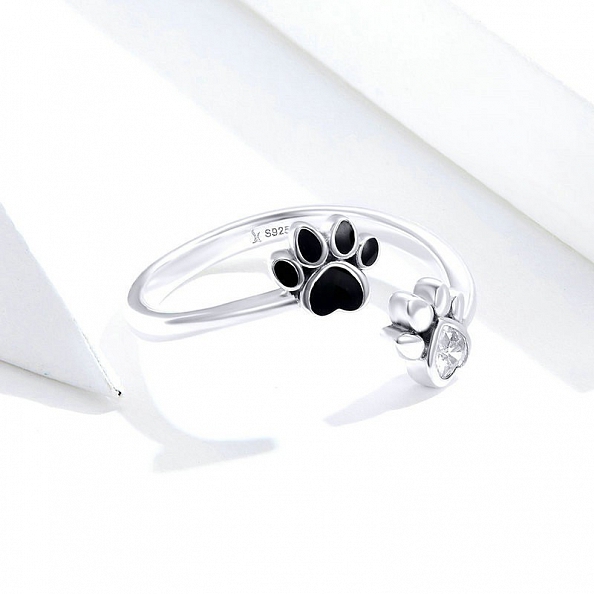 Black and White Cute Paw Ring PWB445