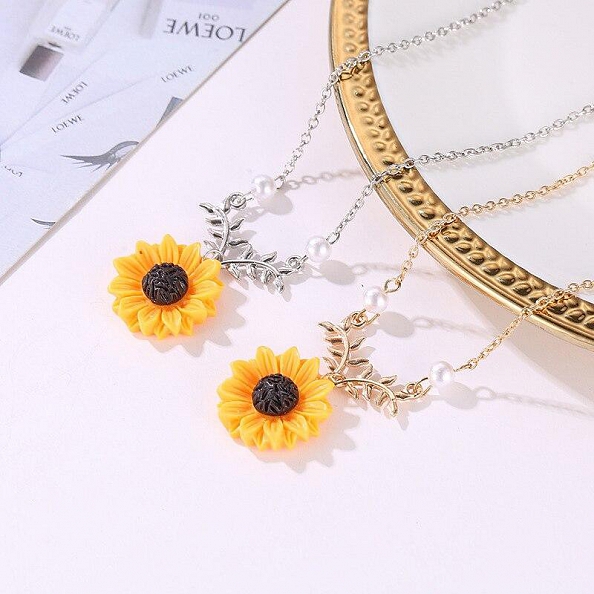 Simple Sunflower & Pearl Necklace PWB498