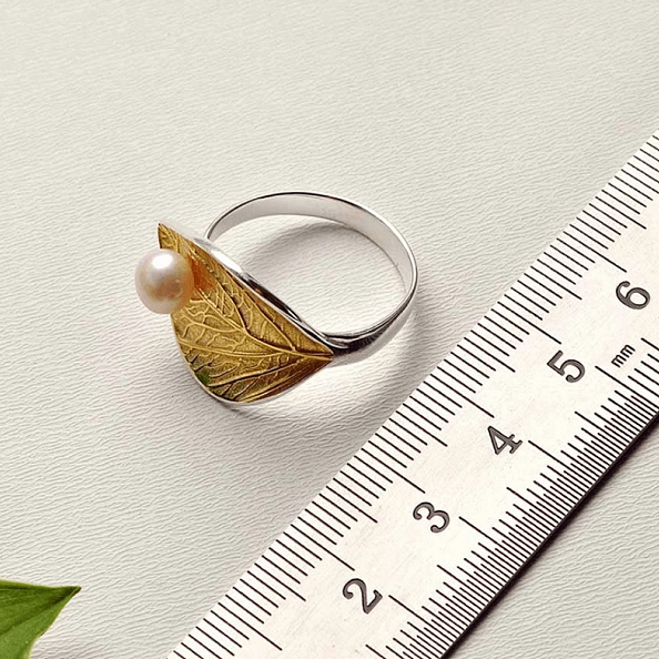 Peal Leaf Ring PWB249