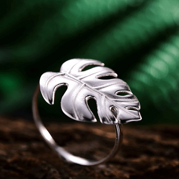 Monstera Leaf Ring PWB247