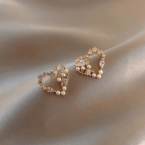 Heart-Shape Crystal Earrings PWB264