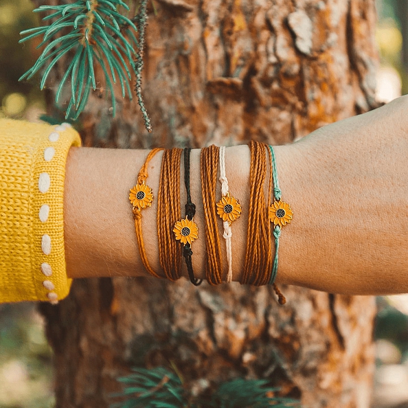 SUNFLOWER CHARM PW979