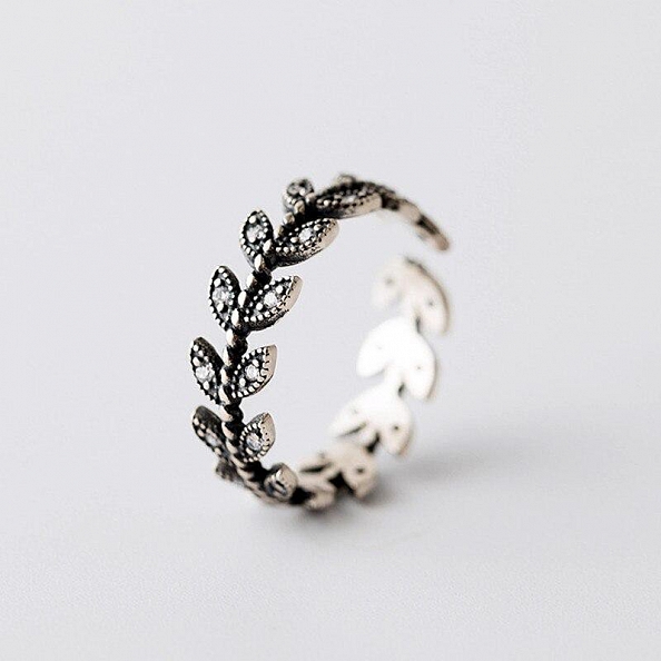 Sterling Silver Climbing Vine Ring PWB499