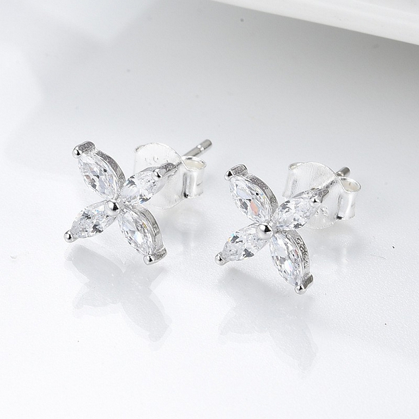 Four - leaf Clover Stud Earrings PWB453